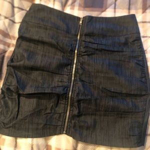Front zip ruched skirt